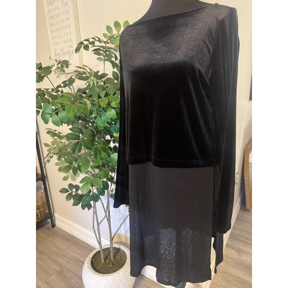 J. Jill Wearever Velvet Mixed Media Tunic Top Black Boat Neck Long Sleeve Small